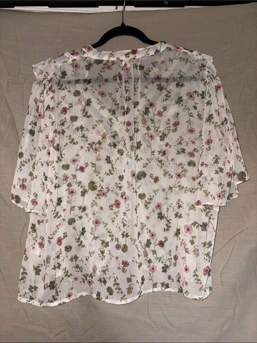 Floral Ruffle Button-Front Women's Top - Picture 2 of 2